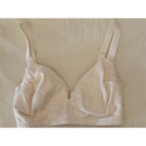 NWOT Leading Lady 32E Molded Seamless Wirefree Nursing Bra 437 106895